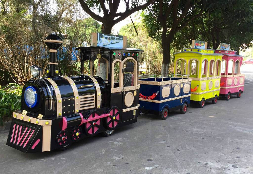 湛江景区广商场无轨观光小火车电动儿童游乐设备小火车可坐人户外玩具